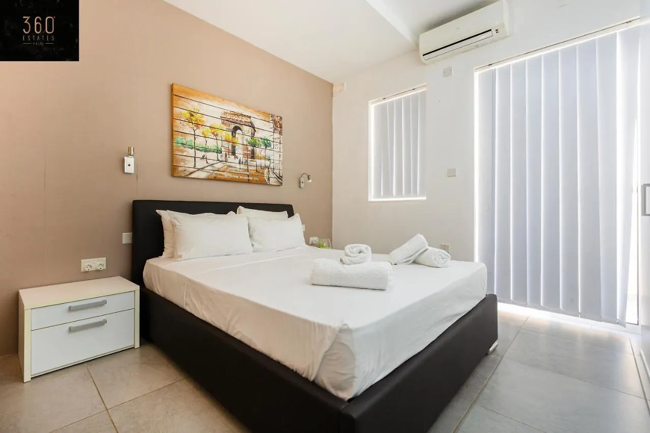 Sunny & Beautiful Views, Amazing Design & Terrace By 360 Estates Apartment Lija