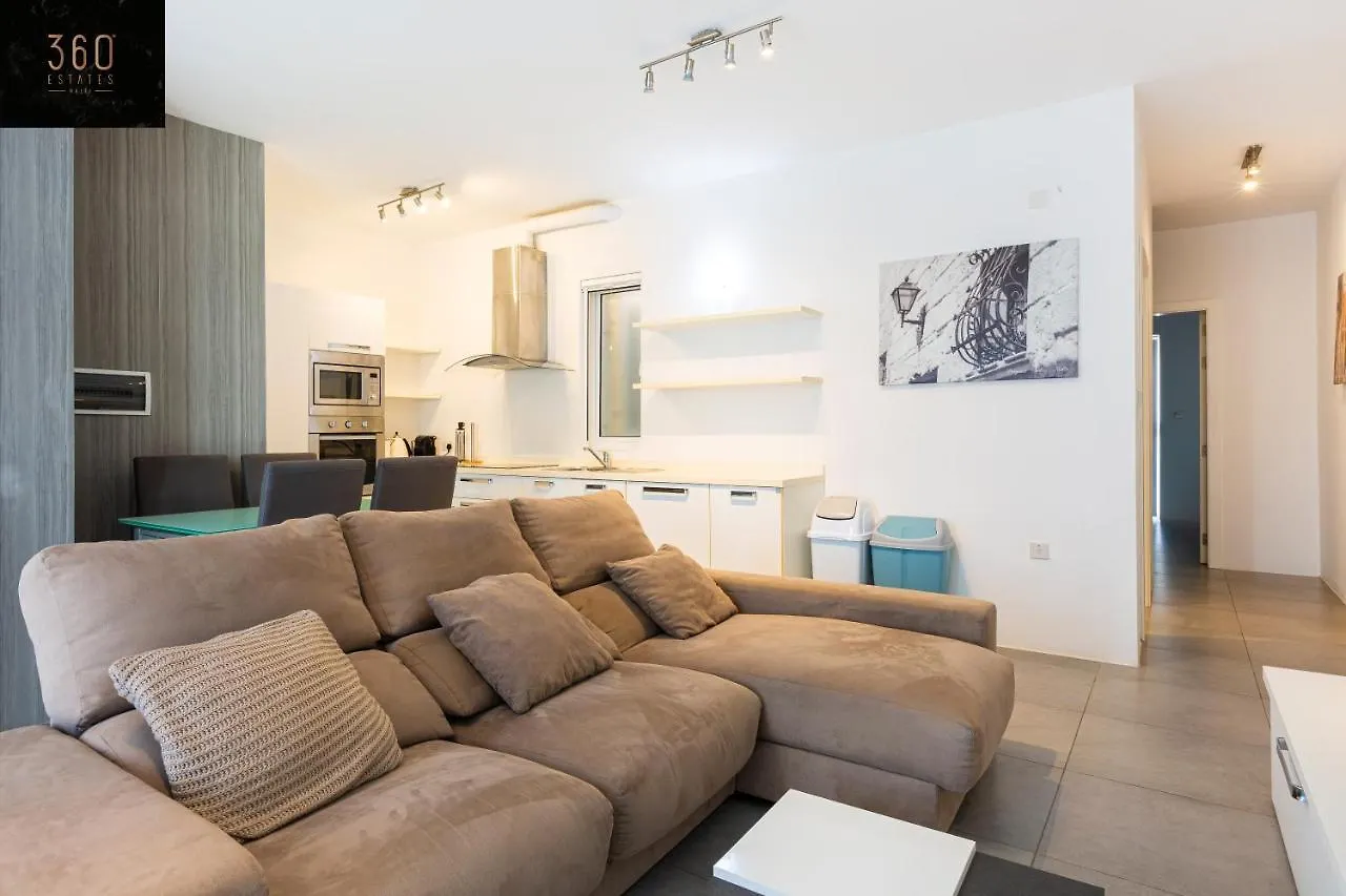 Sunny & Beautiful Views, Amazing Design & Terrace By 360 Estates Apartment Lija