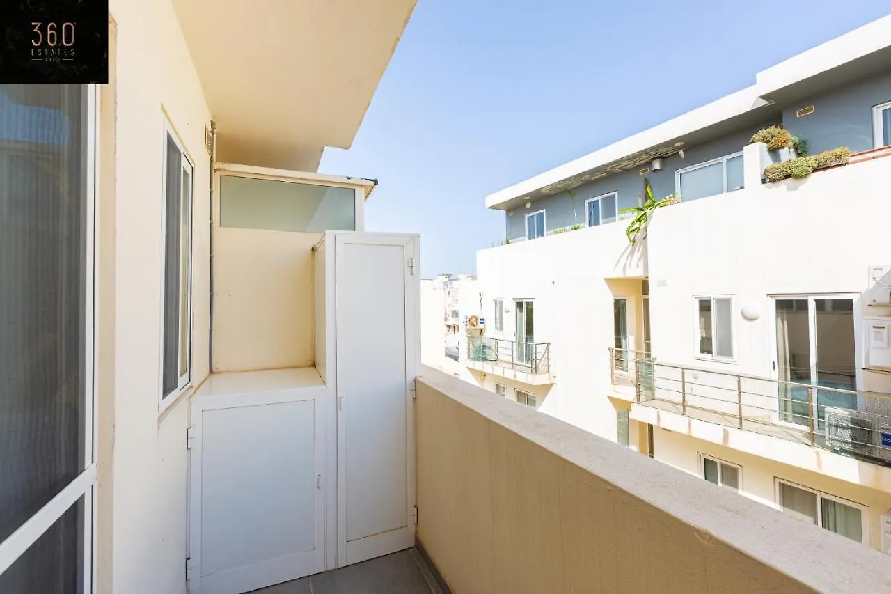Sunny & Beautiful Views, Amazing Design & Terrace By 360 Estates Apartment Lija