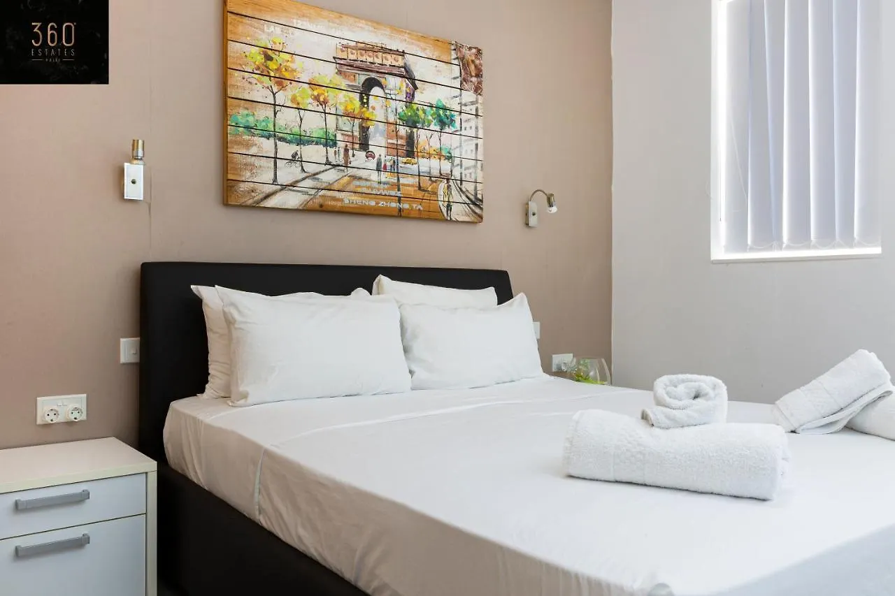 Sunny & Beautiful Views, Amazing Design & Terrace By 360 Estates Apartment Lija