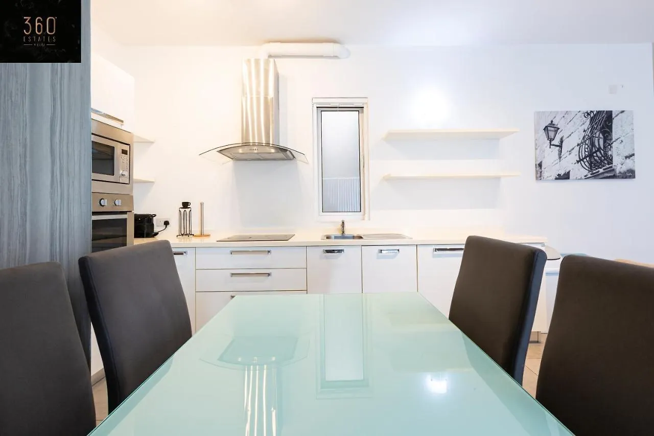 Sunny & Beautiful Views, Amazing Design & Terrace By 360 Estates Apartment Lija 0*,